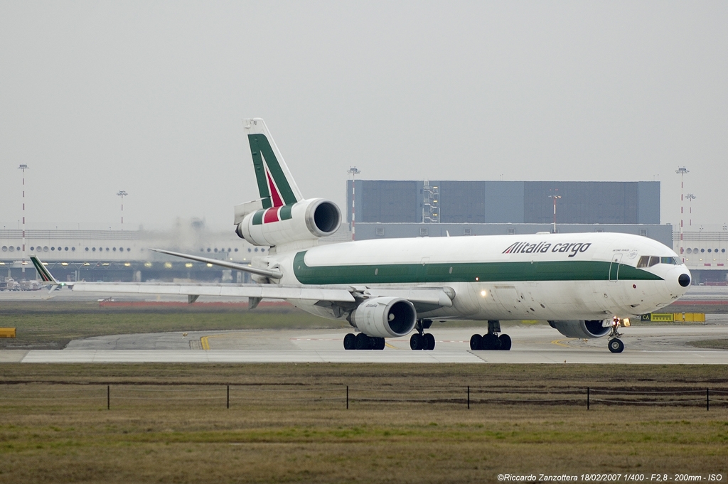 MD 11/Alitalia Cargo_EI-UPU_MD11_DSC10715_18,02,2007_MXP